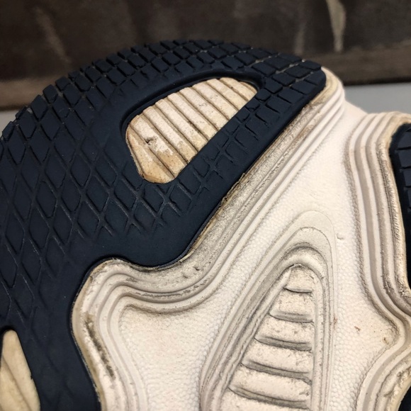 Hoka Bondi 7 sz 11 - Picture 14 of 15